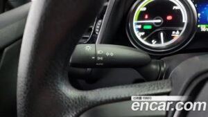Toyota Camry 2.5 LE HYBRID 2022 года из Южной Кореи