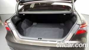 Toyota Camry 2.5 LE HYBRID 2022 года из Южной Кореи