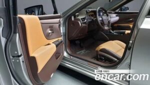 Lexus ES Luxury Plus 2021 года из Южной Кореи
