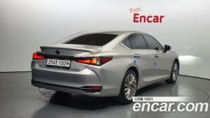 Lexus ES Executive 2020 года из Южной Кореи