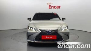 Lexus ES Executive 2020 года из Южной Кореи