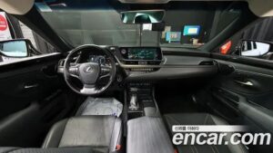 Lexus ES Executive 2020 года из Южной Кореи