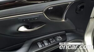 Lexus ES Executive 2020 года из Южной Кореи