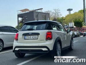 Mini Cooper CLASSIC Plus 2022 года из Южной Кореи