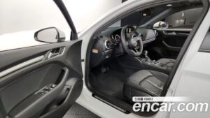 Audi A3 40 TFSI 2020 года из Южной Кореи