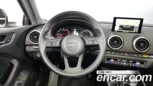 Audi A3 40 TFSI 2020 года из Южной Кореи