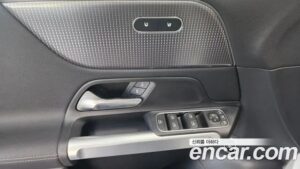 Mercedes-Benz EQB EQB300 4MATIC AMG LINE 2022 года из Южной Кореи