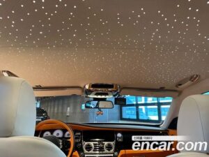 Rolls-Royce Wraith 6.6 2022 года из Южной Кореи