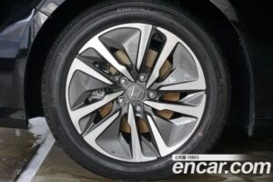 Honda Accord 2.0 HYBRID Touring 2020 года из Южной Кореи