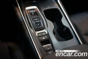 Honda Accord 2.0 HYBRID Touring 2020 года из Южной Кореи
