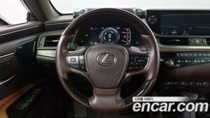 Lexus ES Executive 2021 года из Южной Кореи