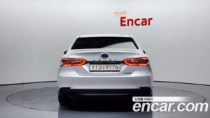 Toyota Camry 2.5 XLE HYBRID 2020 года из Южной Кореи