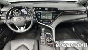 Toyota Camry 2.5 XLE HYBRID 2020 года из Южной Кореи