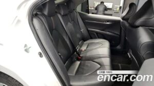 Toyota Camry 2.5 XLE HYBRID 2020 года из Южной Кореи