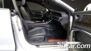 Audi A7 45 TDI 4WD Premium 2020 года из Южной Кореи