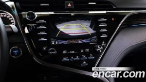 Toyota Camry 2.5 XLE HYBRID 2020 года из Южной Кореи
