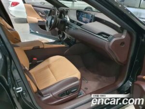 Lexus ES Executive 2021 года из Южной Кореи