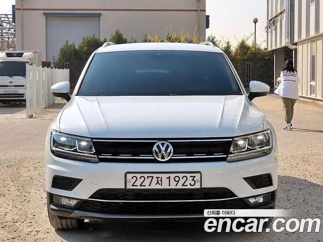 Volkswagen Tiguan 2.0 TDI Premium 2020 года из Кореи