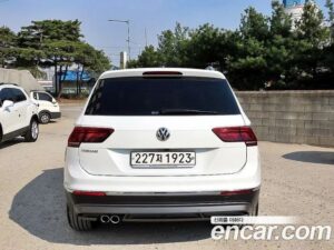 Volkswagen Tiguan 2.0 TDI Premium 2020 года из Южной Кореи