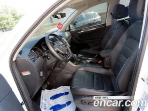 Volkswagen Tiguan 2.0 TDI Premium 2020 года из Южной Кореи