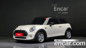 Mini Cooper DEFAULT 2020 года из Южной Кореи
