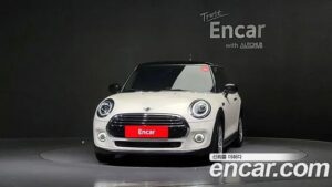 Mini Cooper DEFAULT 2020 года из Южной Кореи