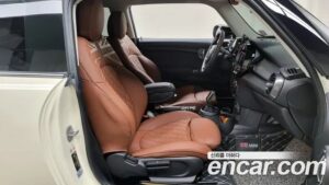 Mini Cooper DEFAULT 2020 года из Южной Кореи