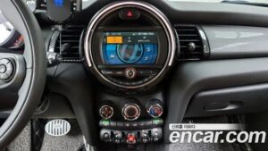 Mini Cooper DEFAULT 2020 года из Южной Кореи