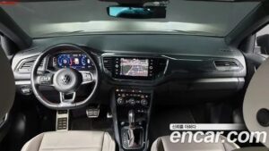 Volkswagen T-Roc 2.0 TDI Premium 2021 года из Южной Кореи