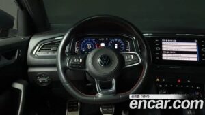 Volkswagen T-Roc 2.0 TDI Premium 2021 года из Южной Кореи