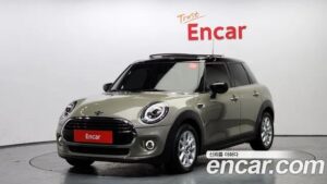 Mini Cooper 5Door HIGH 2021 года из Южной Кореи