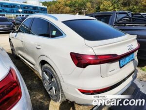 Audi e-tron 55 4WD Sportback 2022 года из Южной Кореи