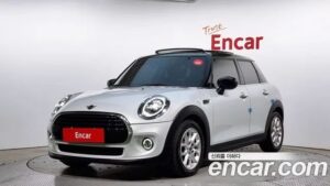Mini Cooper 5Door HIGH 2021 года из Южной Кореи
