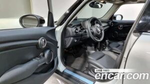 Mini Cooper 5Door HIGH 2021 года из Южной Кореи