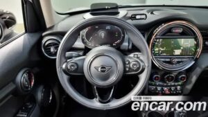 Mini Cooper 5Door HIGH 2021 года из Южной Кореи
