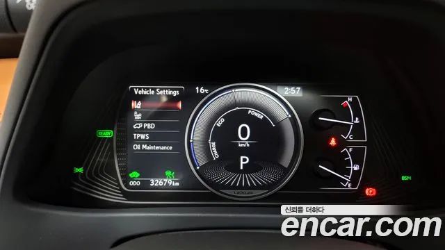 34808669_008.jpg Lexus UX 2.0 AWD 2019 года из Южной Кореи