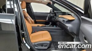 Lexus UX 2.0 AWD 2019 года из Южной Кореи