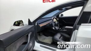 Tesla Model 3 Standard RANGE Plus 2020 года из Южной Кореи