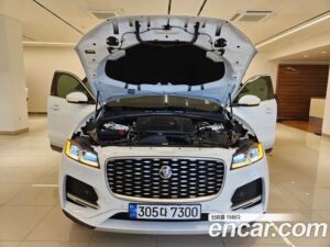 Jaguar F-PACE D200 SE 2022 года из Южной Кореи