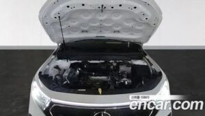 Mercedes-Benz EQB EQB300 4MATIC 2023 года из Южной Кореи