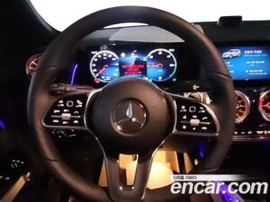 Mercedes-Benz EQB EQB300 4MATIC 2023 года из Южной Кореи