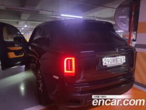 Rolls-Royce Cullinan 6.7 V12 Black Badge 2021 года из Южной Кореи