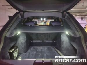 Rolls-Royce Cullinan 6.7 V12 Black Badge 2021 года из Южной Кореи