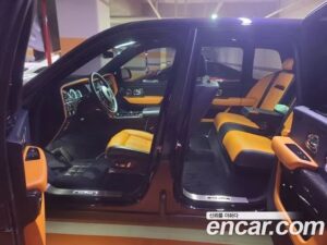 Rolls-Royce Cullinan 6.7 V12 Black Badge 2021 года из Южной Кореи