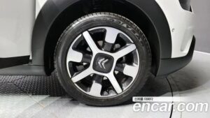 Citroen-DS C4 CACTUS 1.5 BlueHDi SHINE 2021 года из Южной Кореи