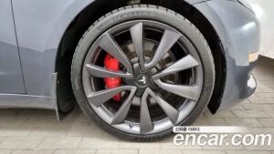 Tesla Model 3 Performance 2020 года из Южной Кореи