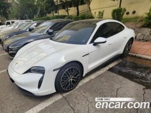 Porsche Taycan Base 2022 года из Южной Кореи