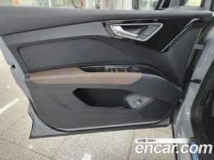 Audi Q4 e-TRON 40 Premium 2022 года из Южной Кореи