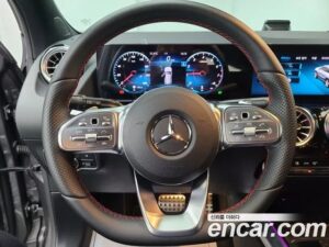 Mercedes-Benz GLA-Class GLA250 4MATIC 2022 года из Южной Кореи