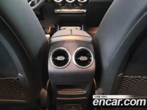 Mercedes-Benz GLA-Class GLA250 4MATIC 2022 года из Южной Кореи